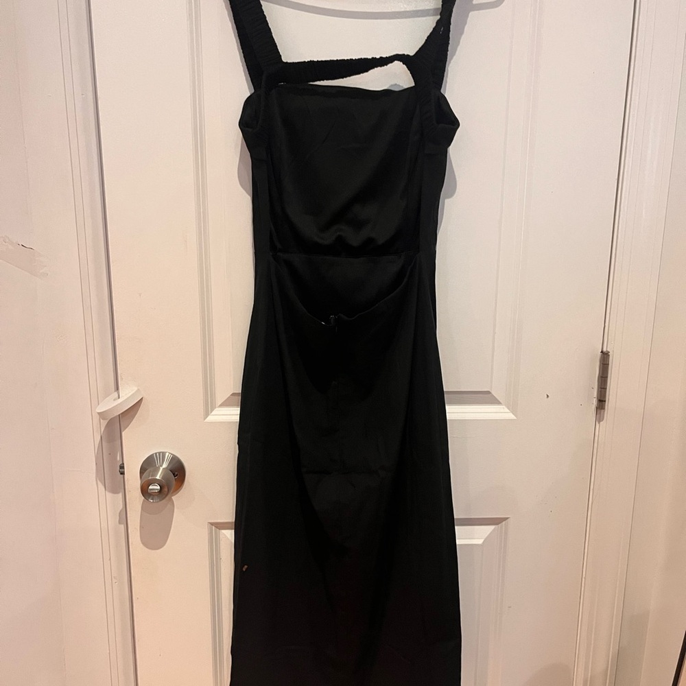 Chic Black Backless Dress